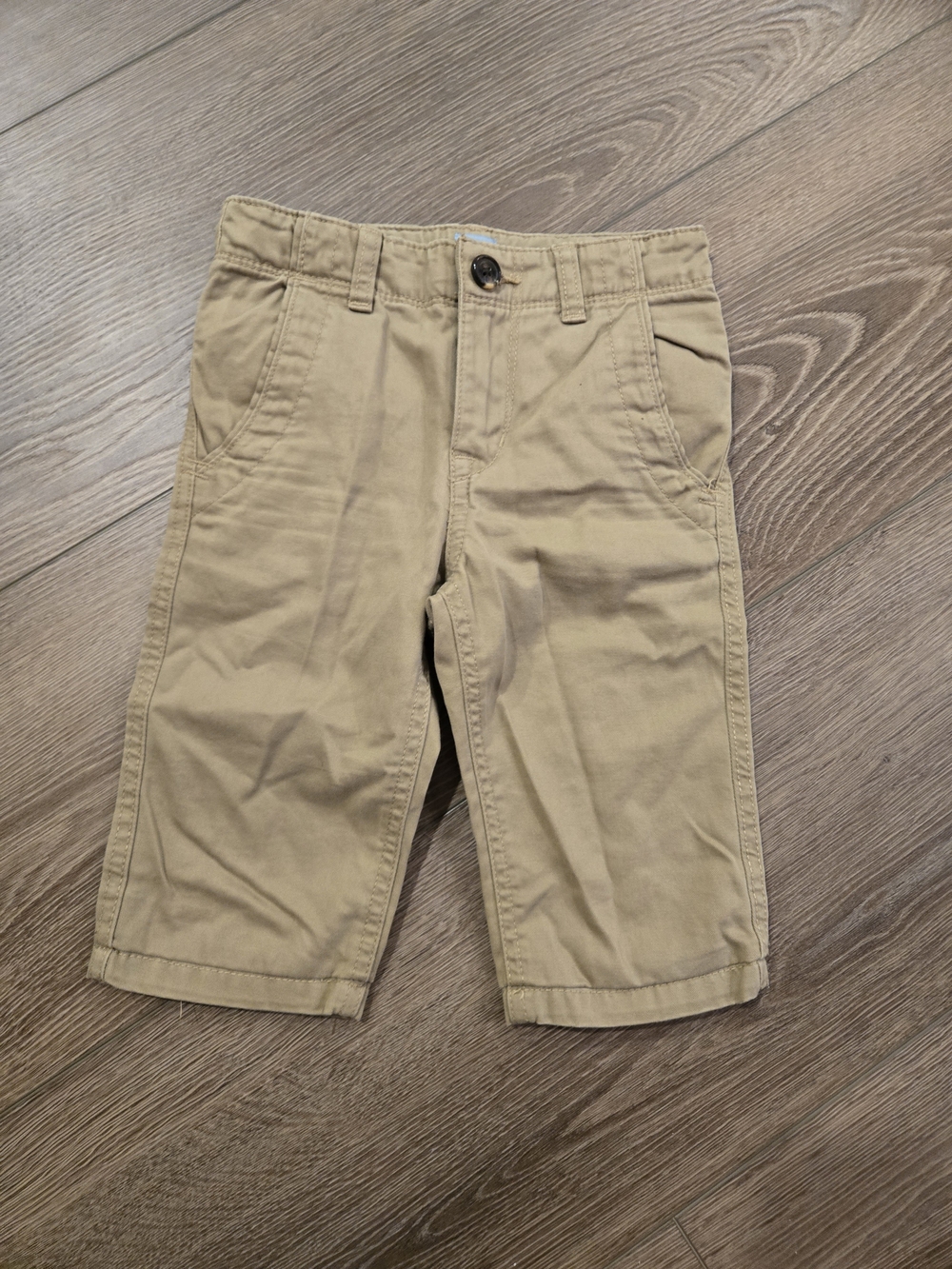 GAP Boys Tan Khaki Short Pants